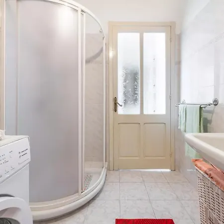 Domo De Maria - Calamenhir Apartman *